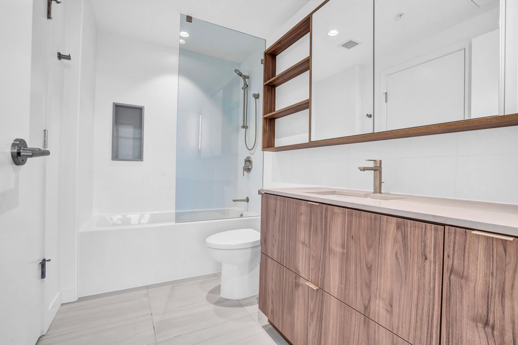 listing image 1105123489622207131