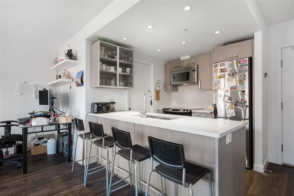 listing image 1109773924078532077