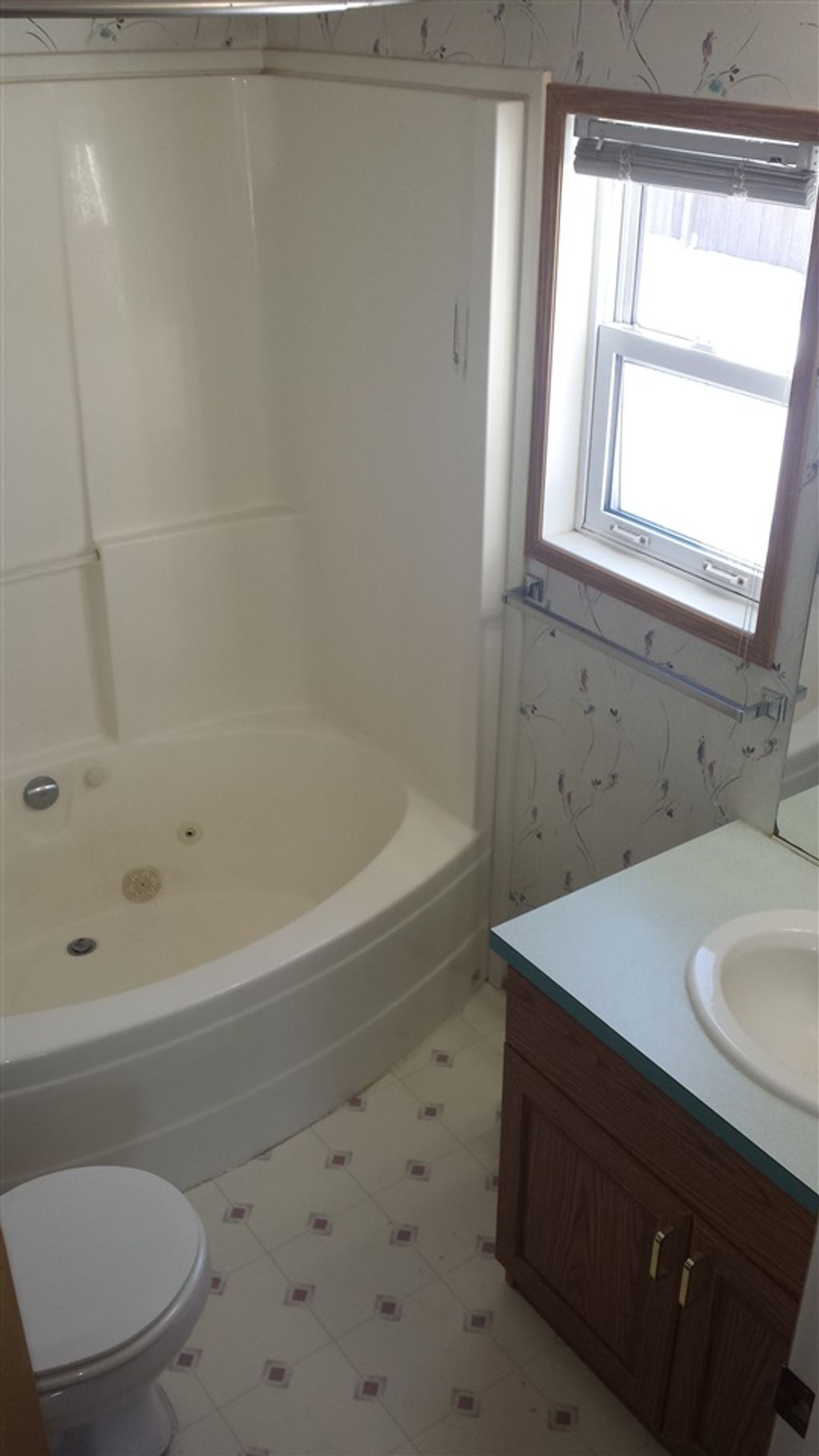 listing image 1105599272166842991