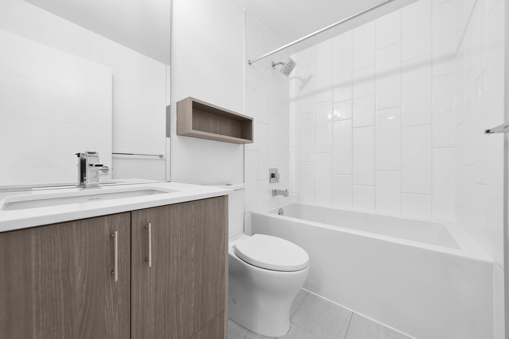 listing image 1107306506306305040