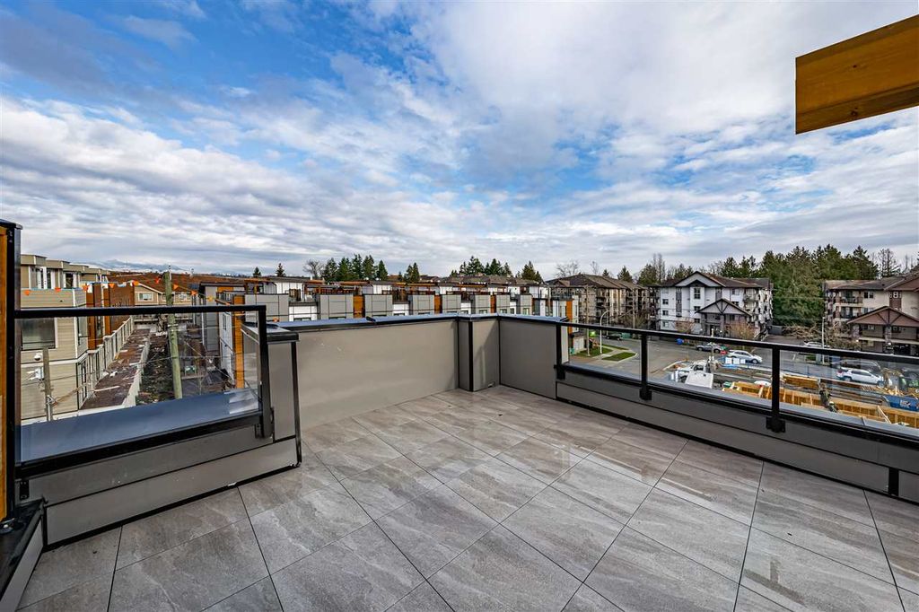 listing image 1109421889860659715