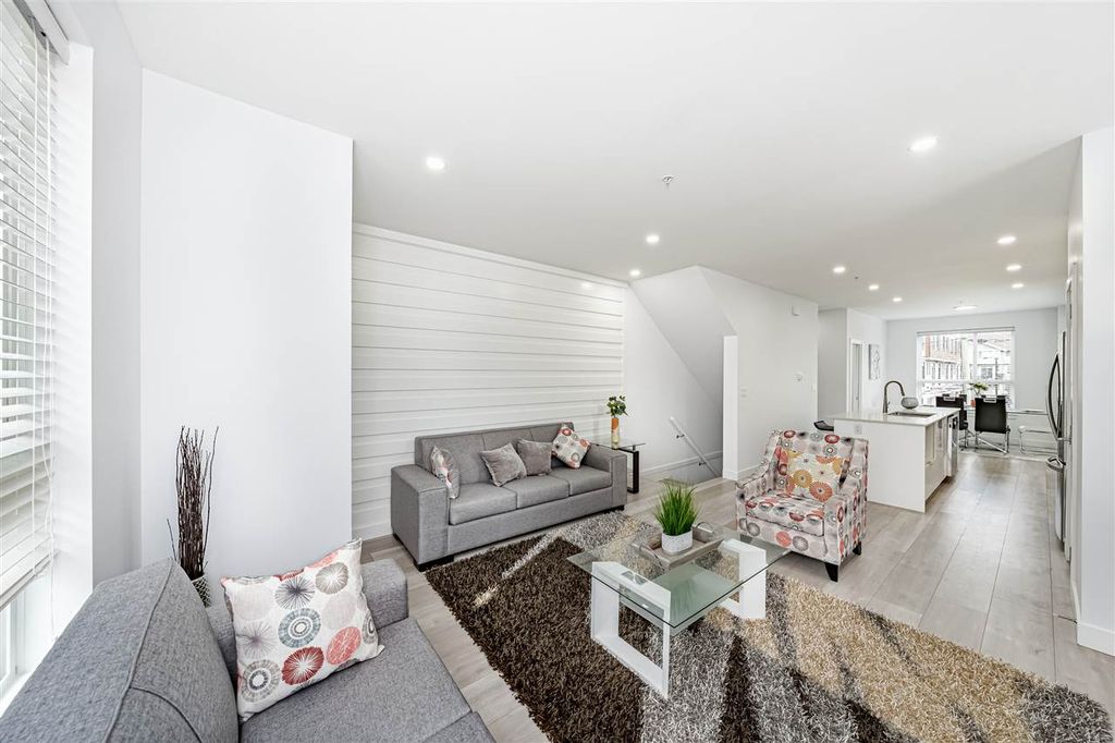 listing image 1101513375800461185