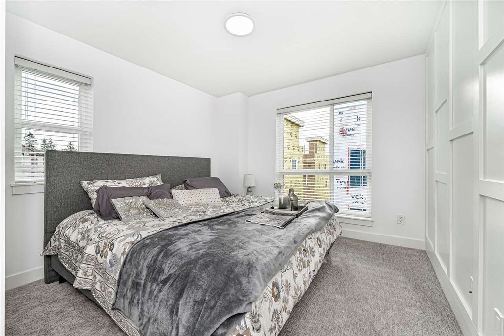 listing image 1103965046784190635