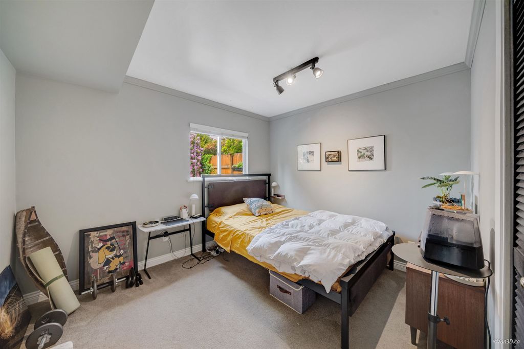 listing image 1109338261494631514