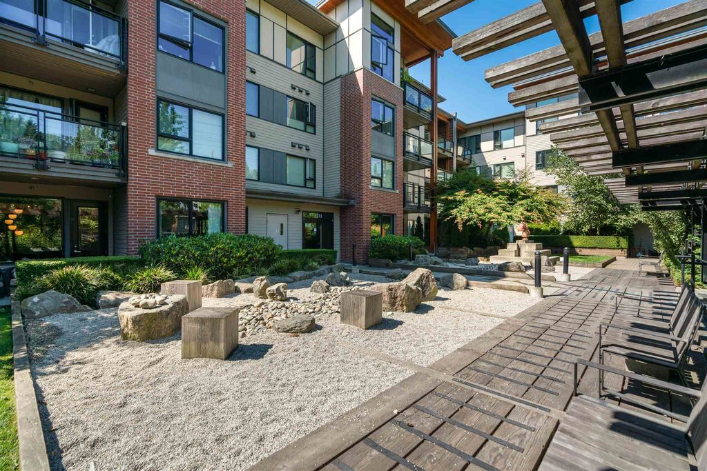listing image 1109590086894380705