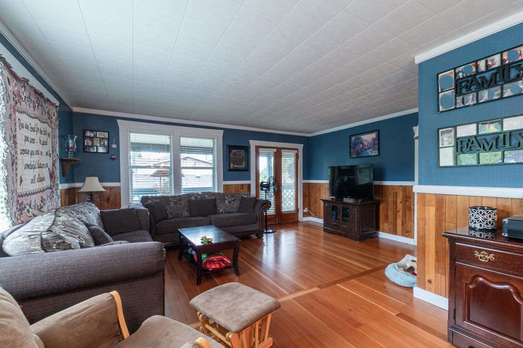 listing image 1102765960907980489