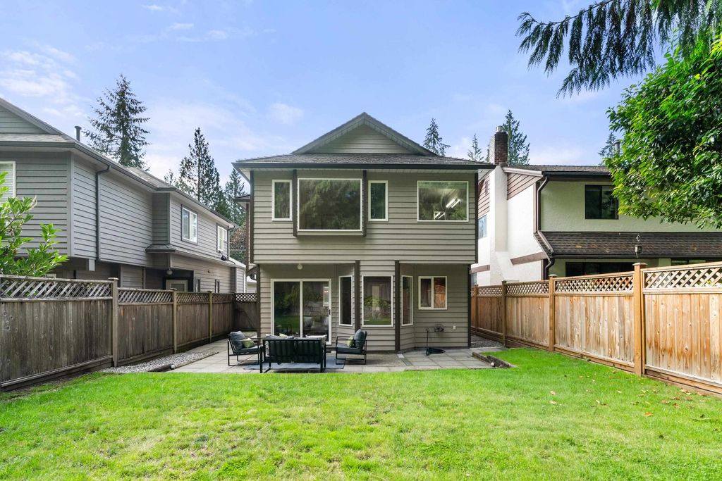 listing image 1108296397545681633