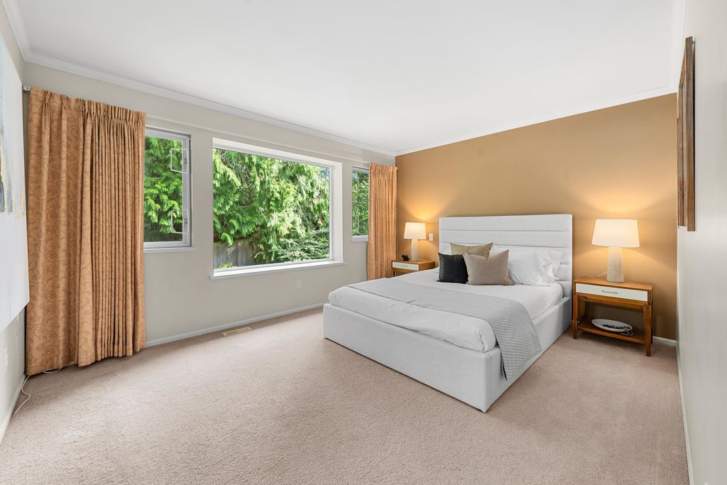 listing image 1109742962873292388
