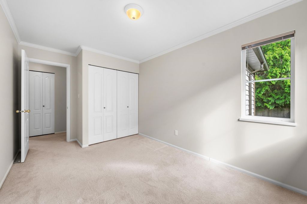 listing image 1103253872154082854