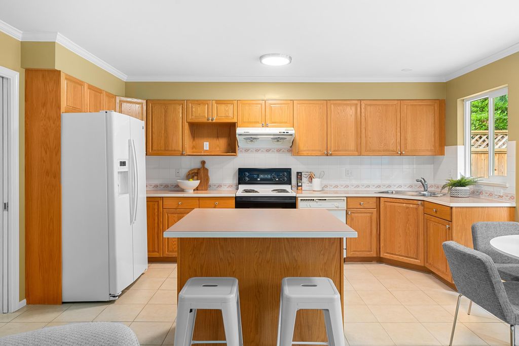 listing image 1104494755202864188