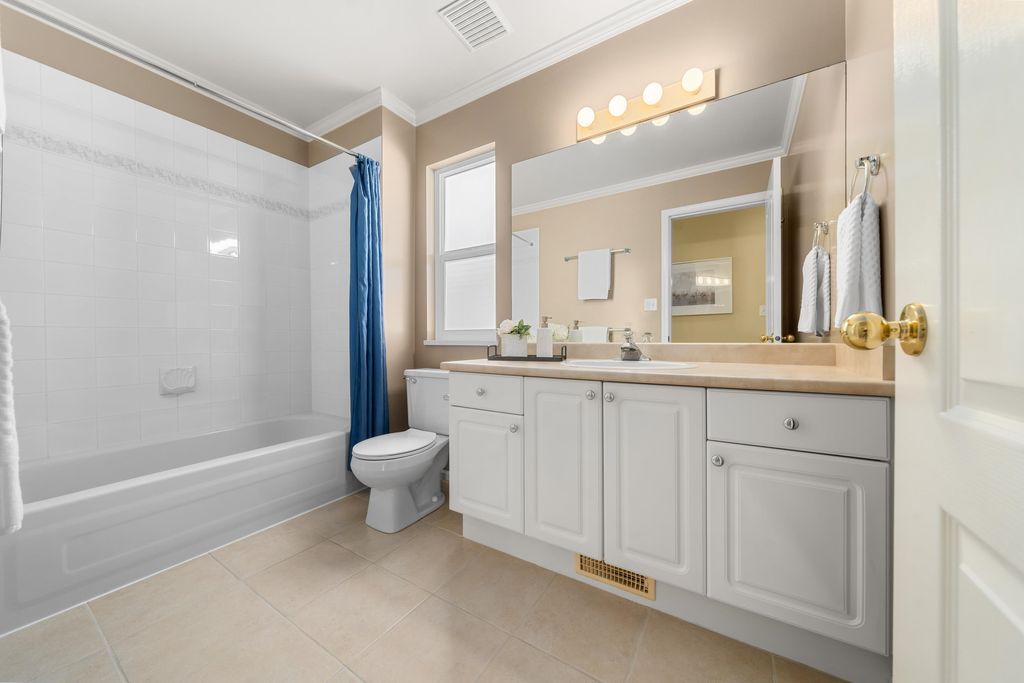 listing image 1109786366907857450