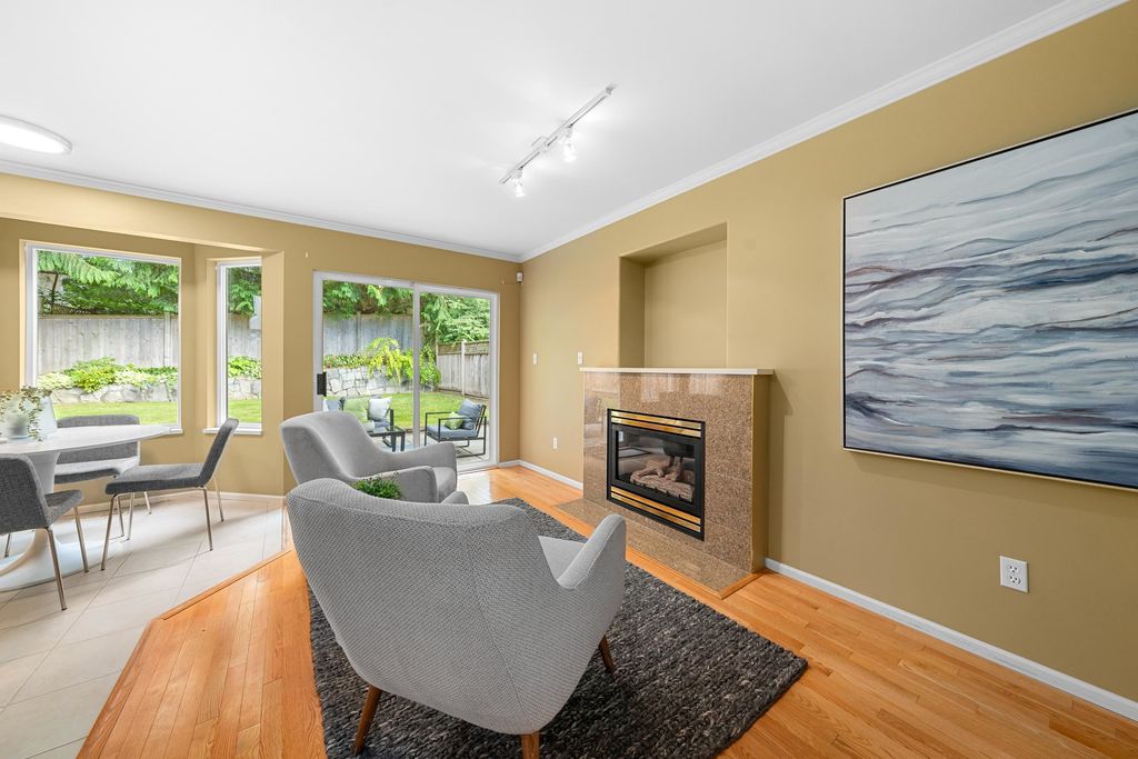 listing image 1107174356658761529