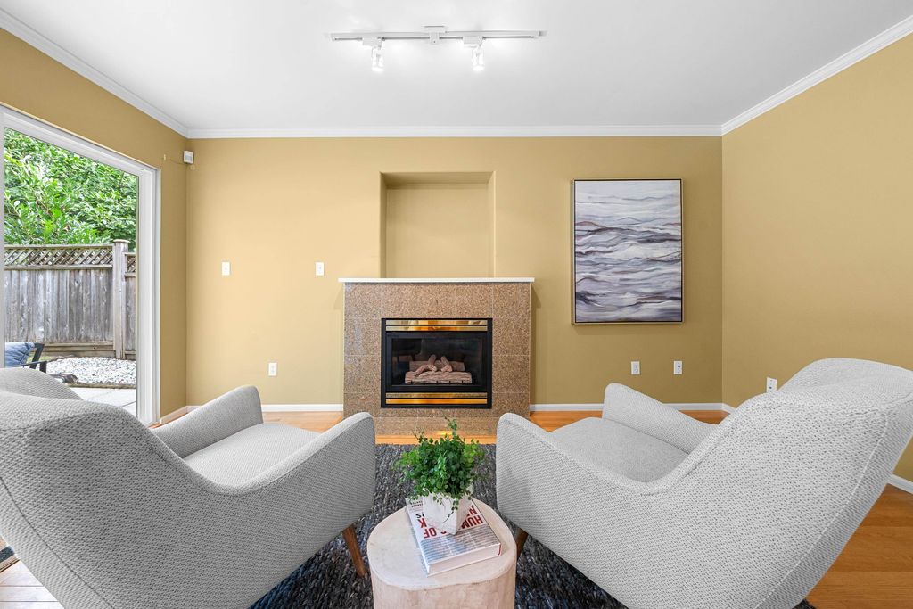 listing image 1107027273083361693