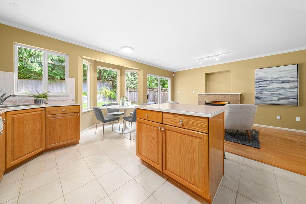 listing image 1102039896766487871