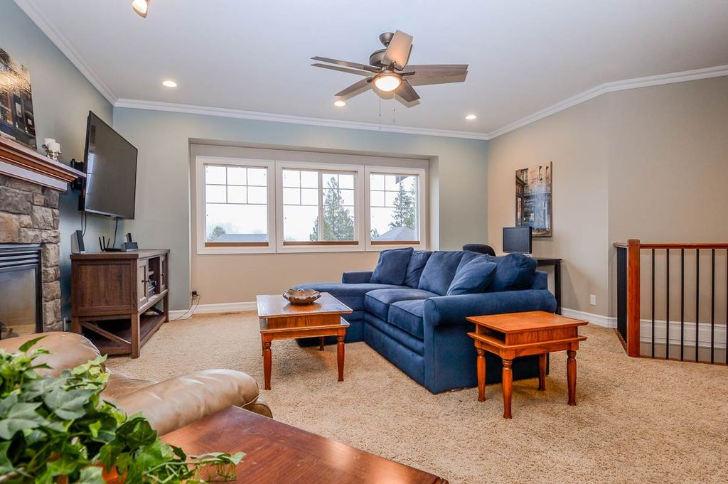 listing image 1103310893448297410