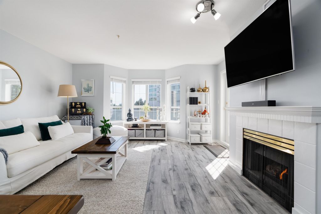 listing image 1109818671978520716