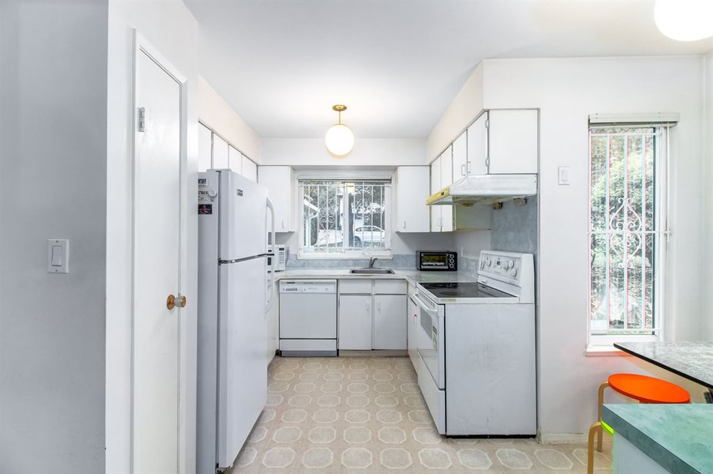 listing image 1100266002139904594