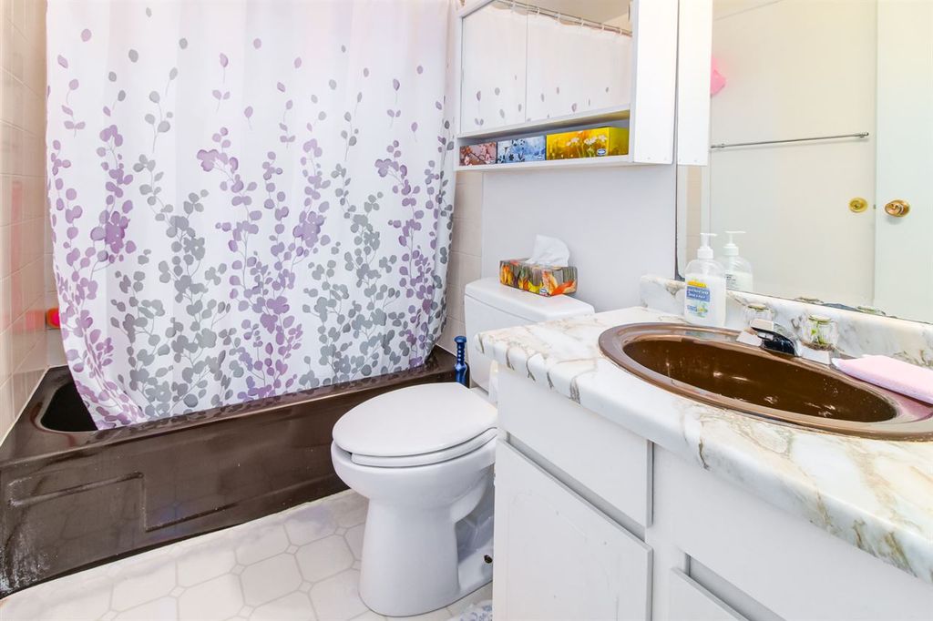 listing image 1101361774256096434