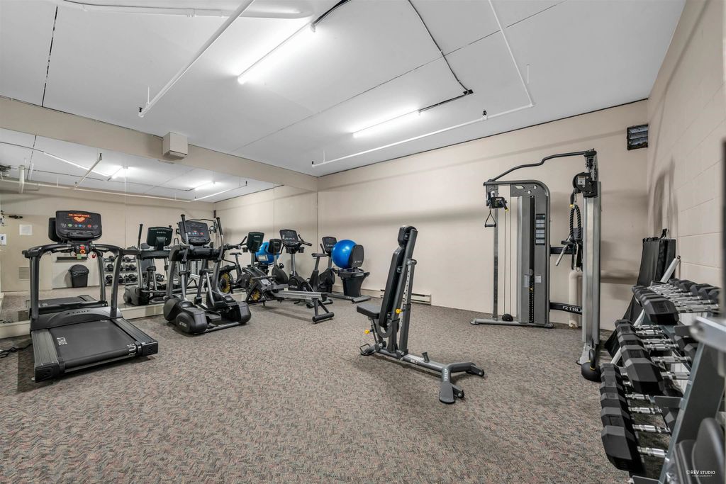 listing image 1102632852394515345