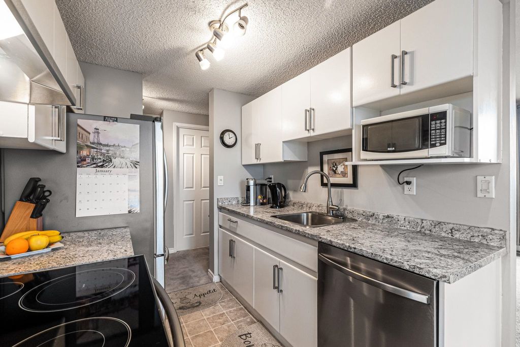 listing image 1101911658503041574