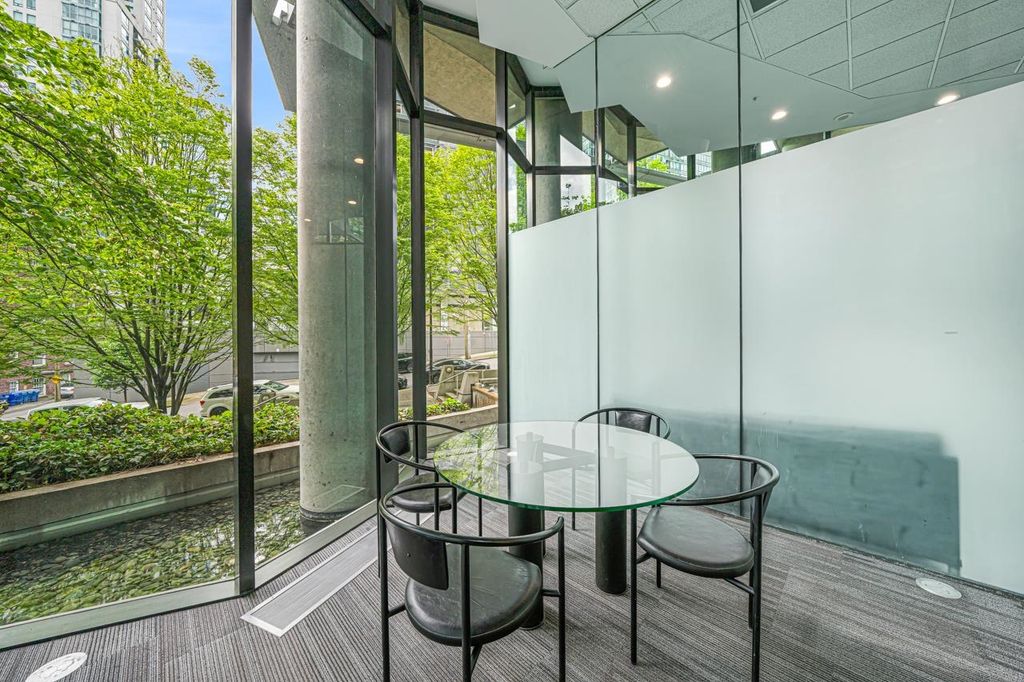 listing image 1105147241366719590