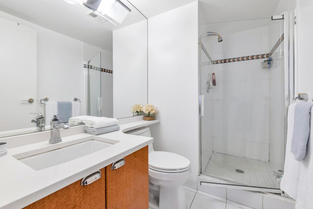 listing image 1102586575861350299