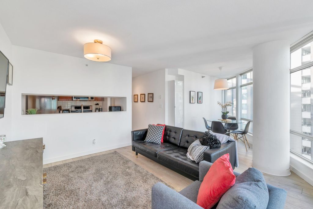 listing image 1106232036891320623