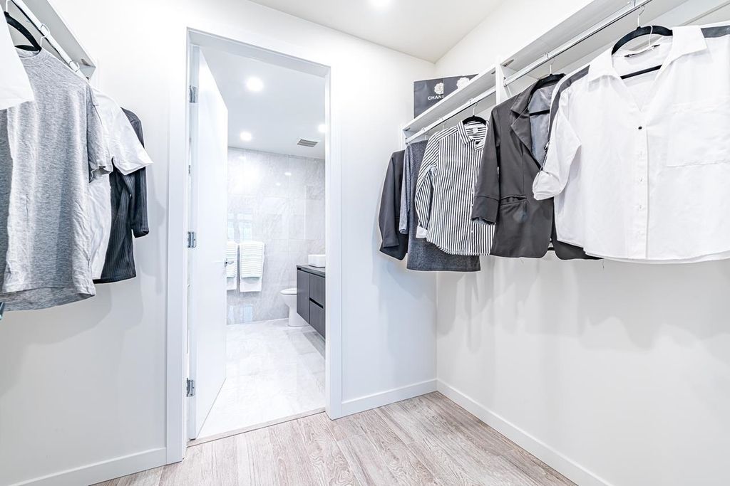 listing image 1105012033849313764