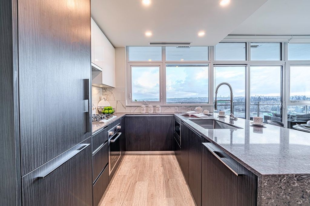 listing image 1104202363309618766