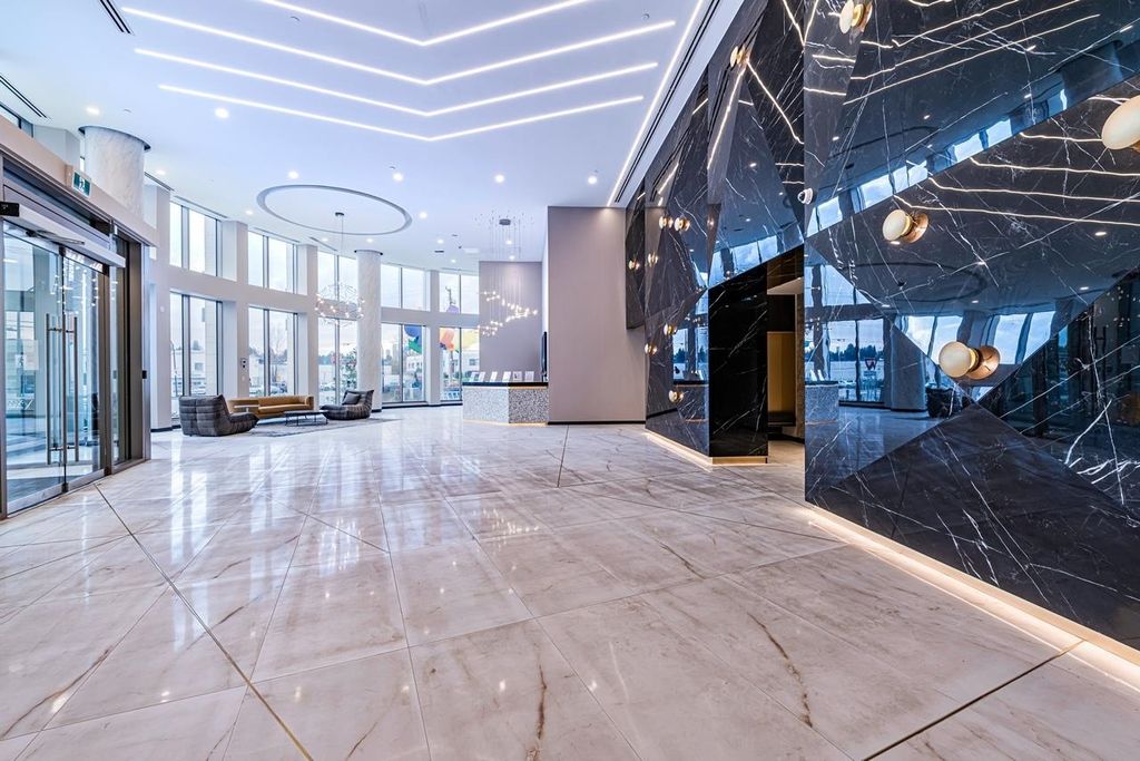 listing image 1102138075255314489