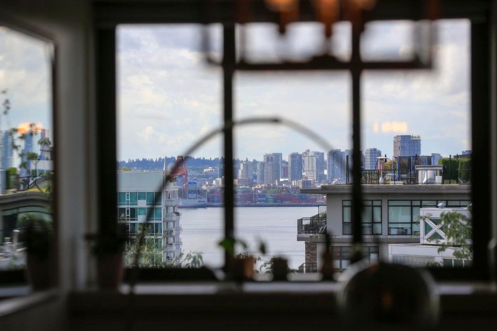 listing image 1101479147795890628