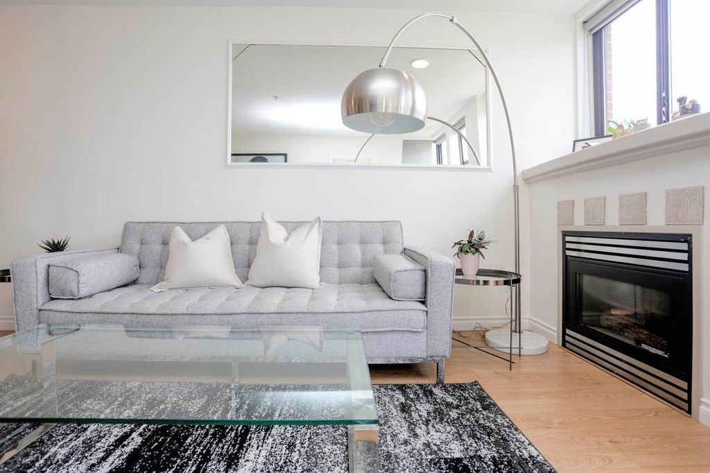 listing image 1107845208328151750