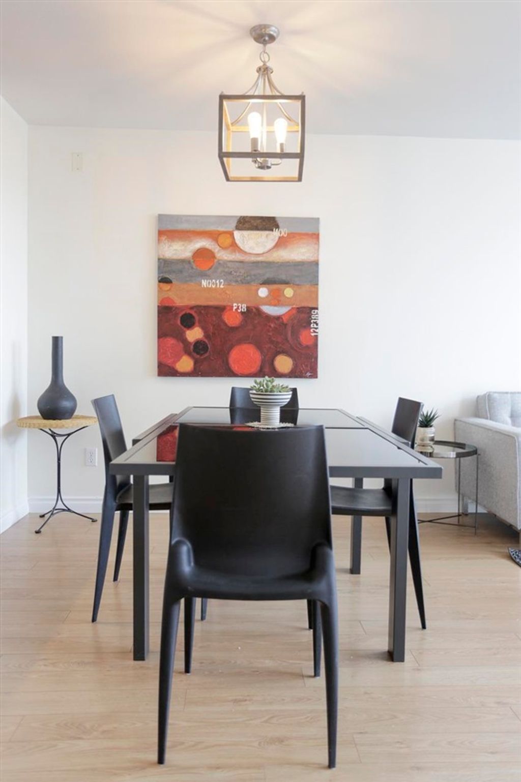 listing image 1105173305410439615