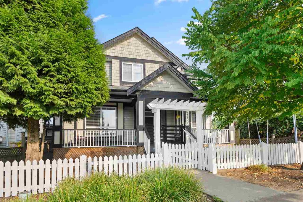 listing image 1104660624918732098