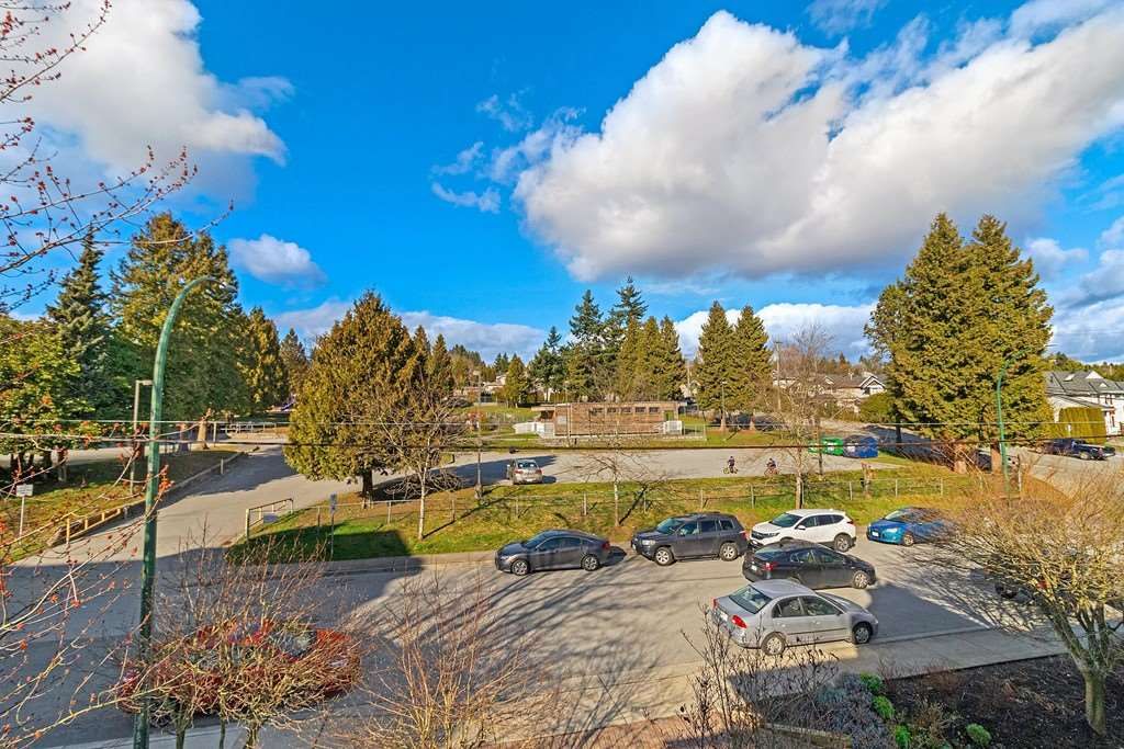 listing image 1108144351394481367