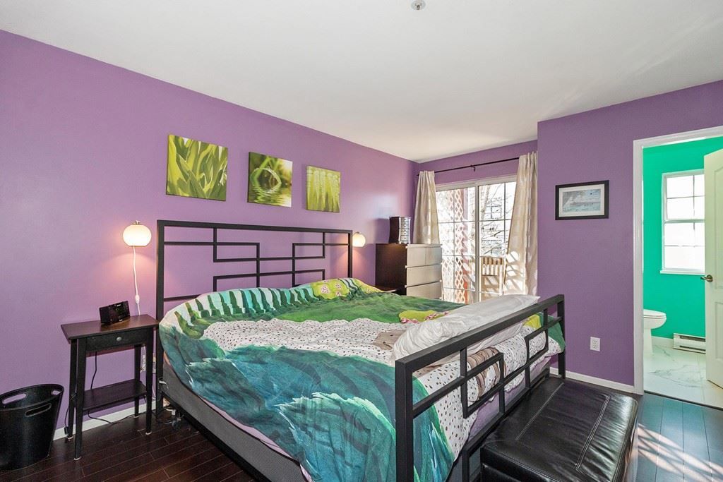 listing image 1103811780262354688