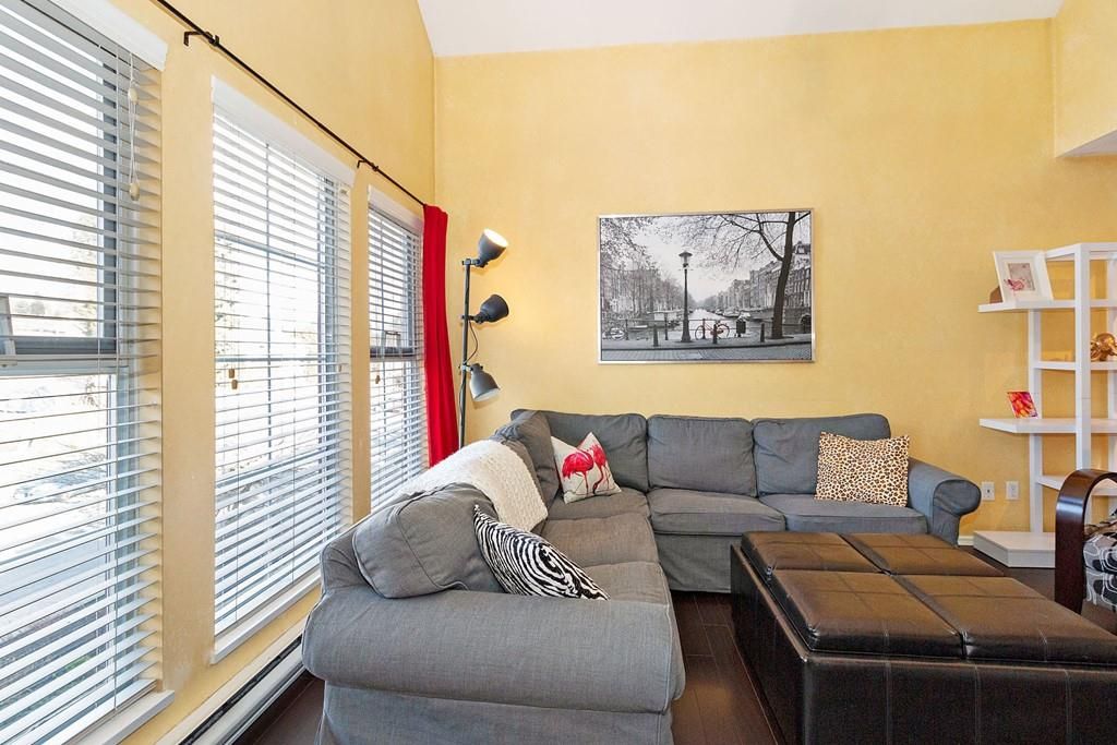 listing image 1102767977583860198