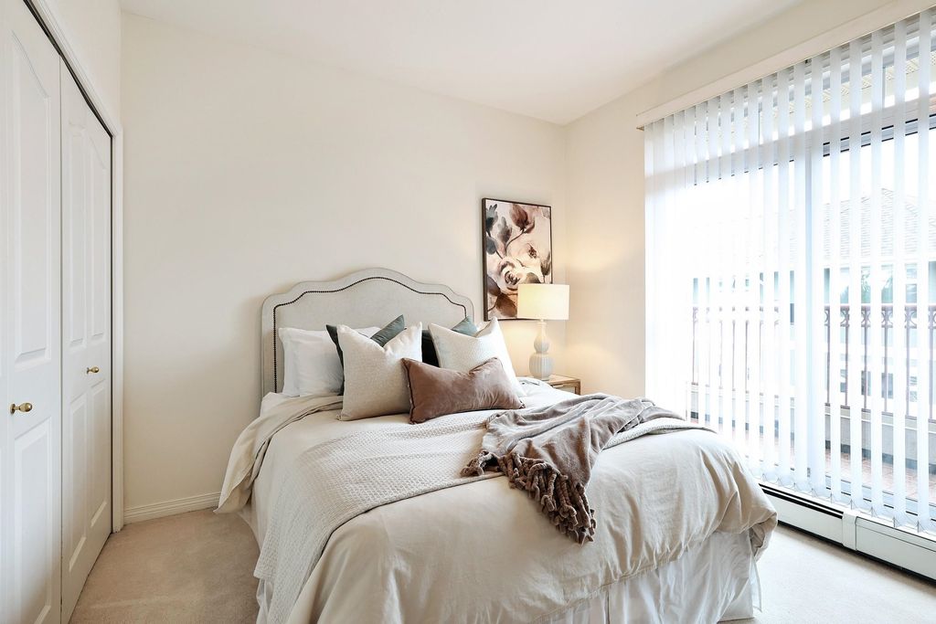 listing image 1102845993207626011