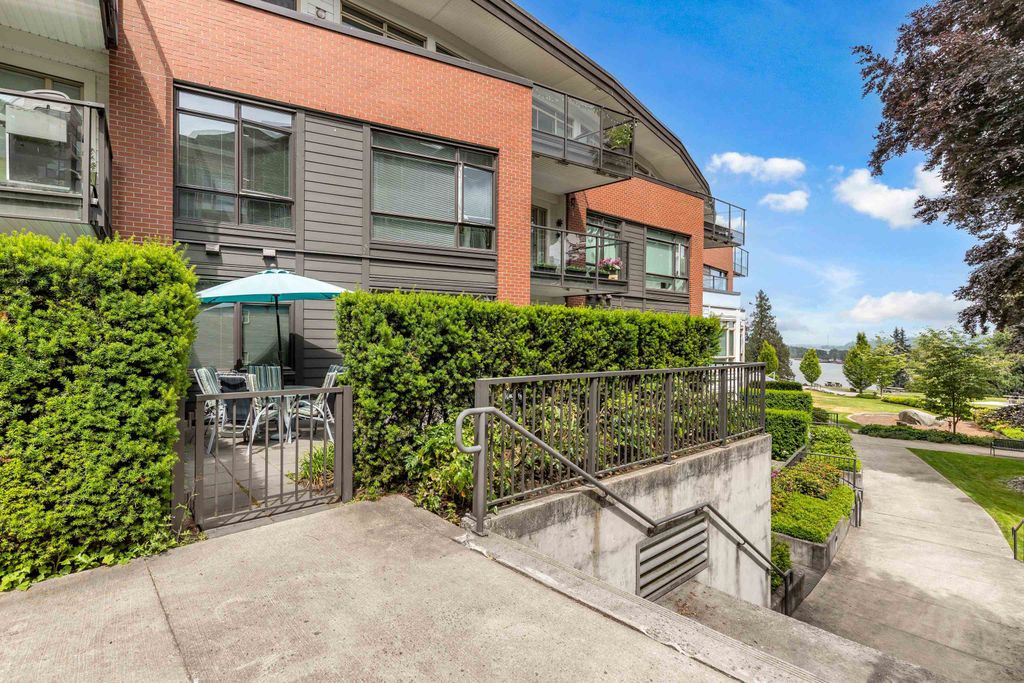 listing image 1104572130354854000