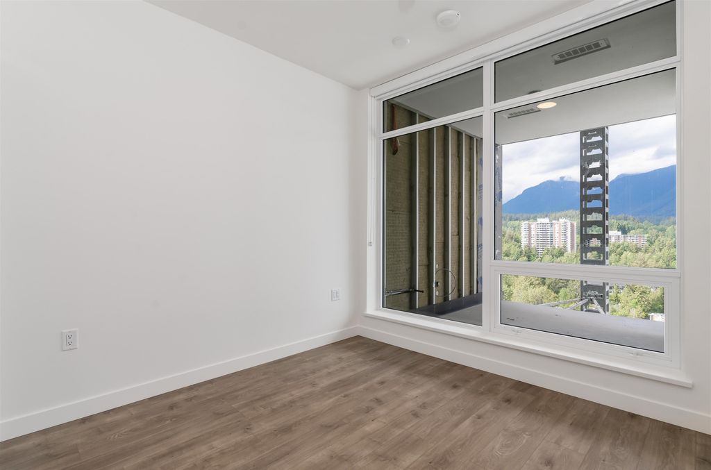 listing image 1102441388421452970