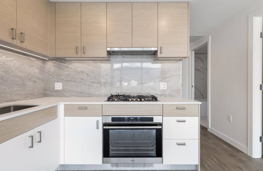 listing image 1104658480036756580