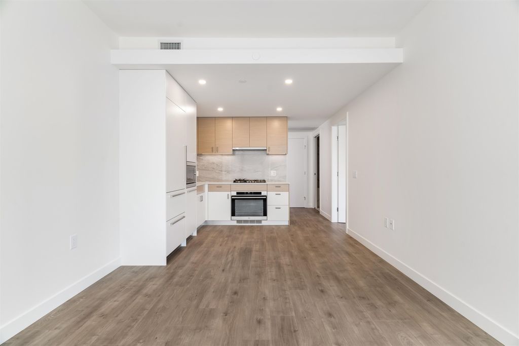 listing image 1108635748581531727