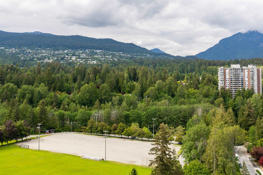 listing image 1108122240060811845