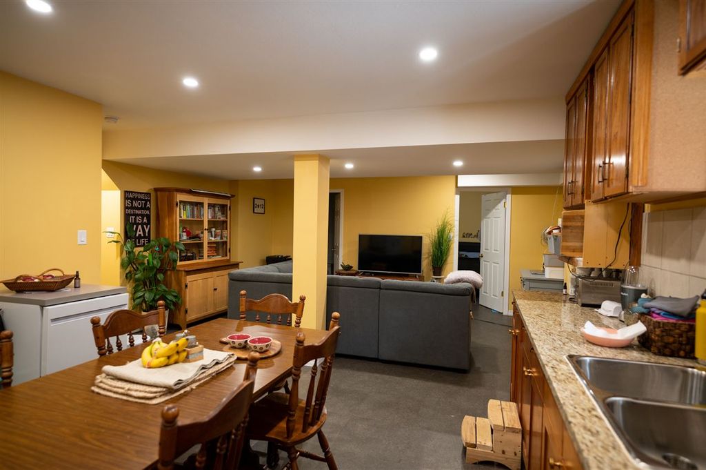 listing image 1107385526369247010