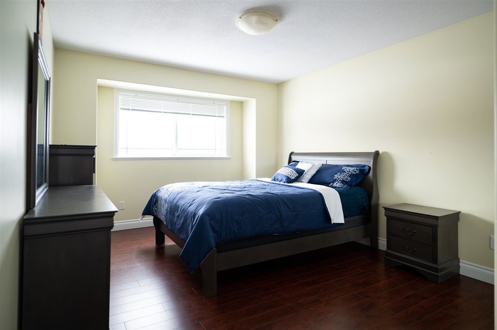 listing image 1101120465081960091