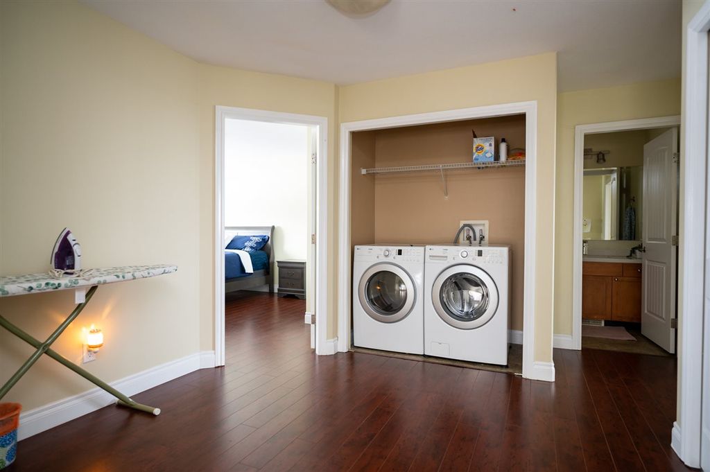 listing image 1101240376747826315