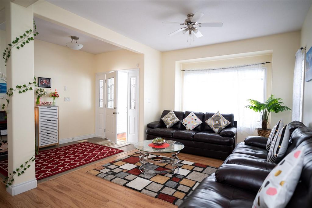 listing image 1107672441321197104