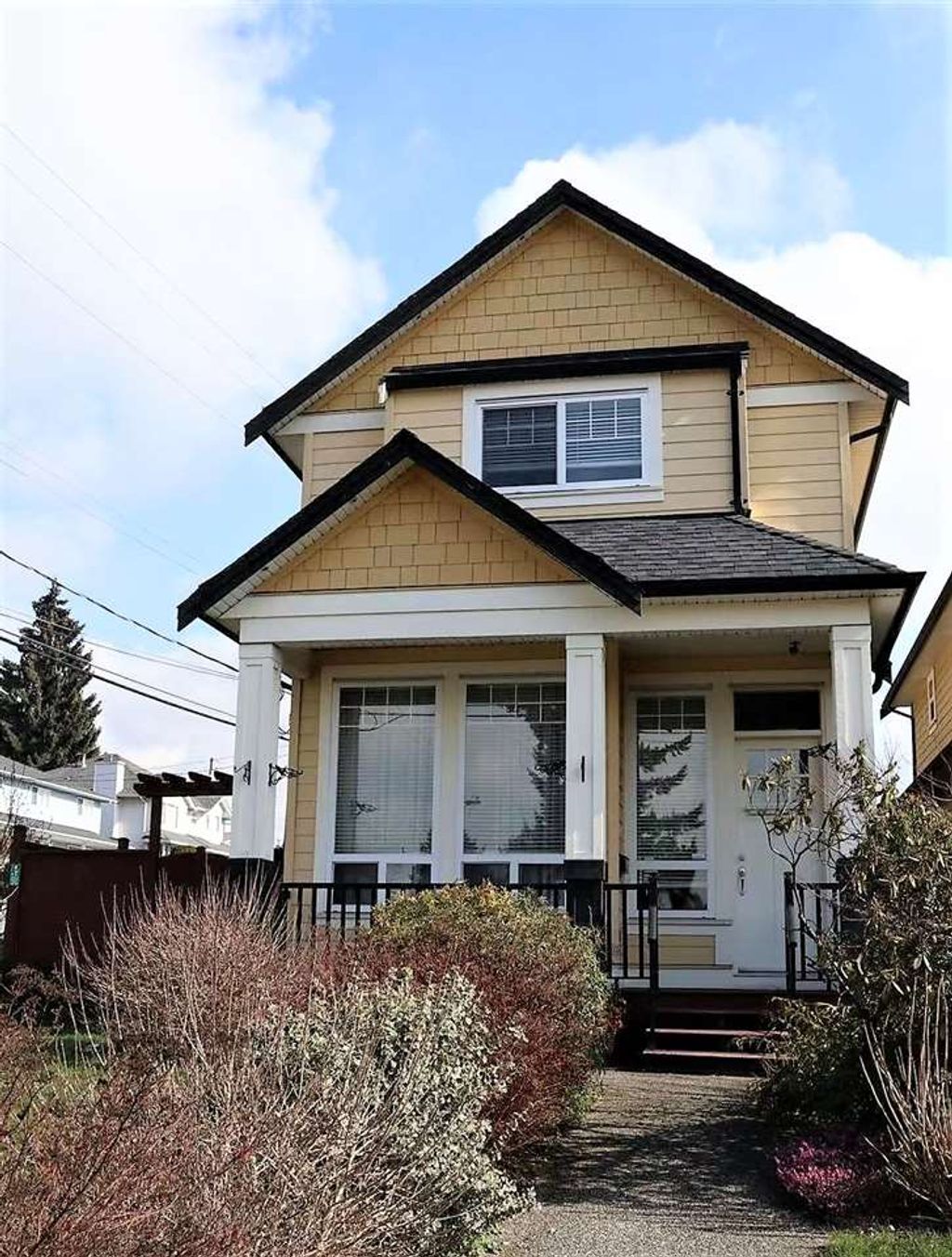 listing image 1100261228540305341