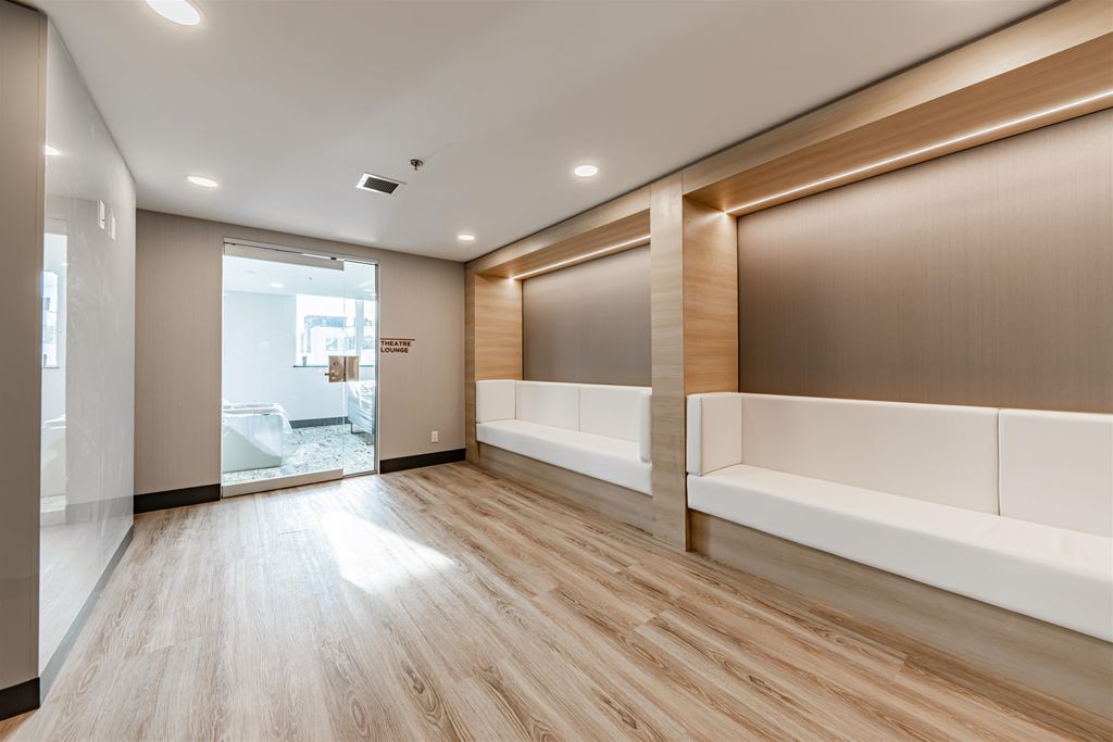 listing image 1107631514292828955