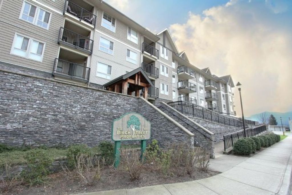 listing image 1104739156575184479